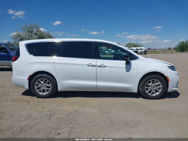Chrysler Pacifica Touring L 2024 2C4RC1BG5RR151823 Image 14