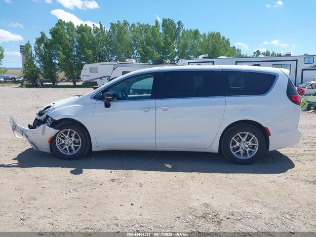 Chrysler Pacifica Touring L 2024 2C4RC1BG5RR151823 Image 15