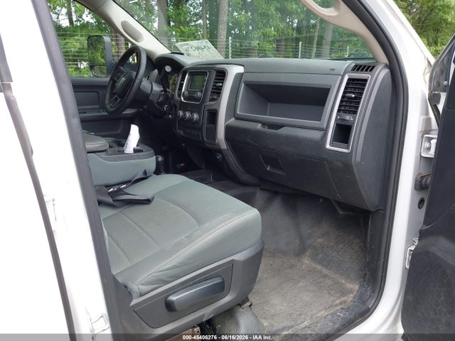45406276 :رقم المزاد ، 3C63R3GL7HG711245 vin ، 2017 Ram 3500 Tradesman  4x4 8' Box مزاد بيع