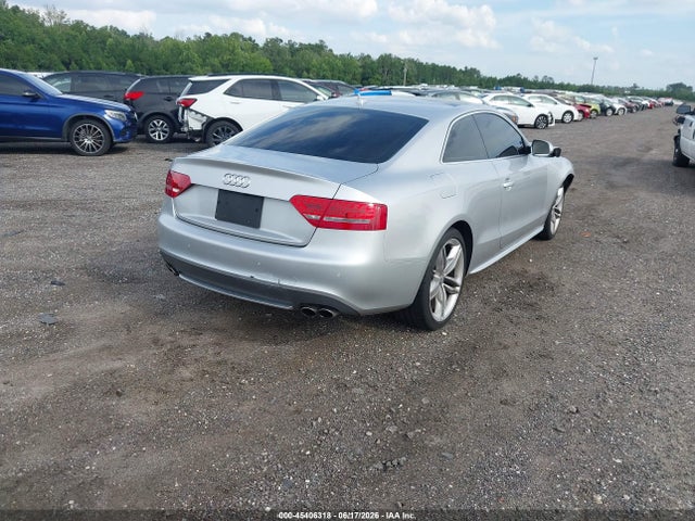 45406318 :رقم المزاد ، WAUVVAFR0BA028622 vin ، 2011 Audi S5 4.2 Premium Plus مزاد بيع