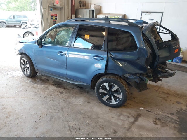 2017 Subaru Forester 2.5i Premium მანქანა იყიდება აუქციონზე, vin: JF2SJAEC2HH518527, აუქციონის ნომერი: 45406362