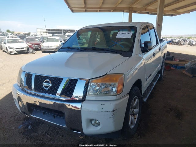 Nissan TITAN SV 2014 1N6AA0ED5EN510011 Image 2