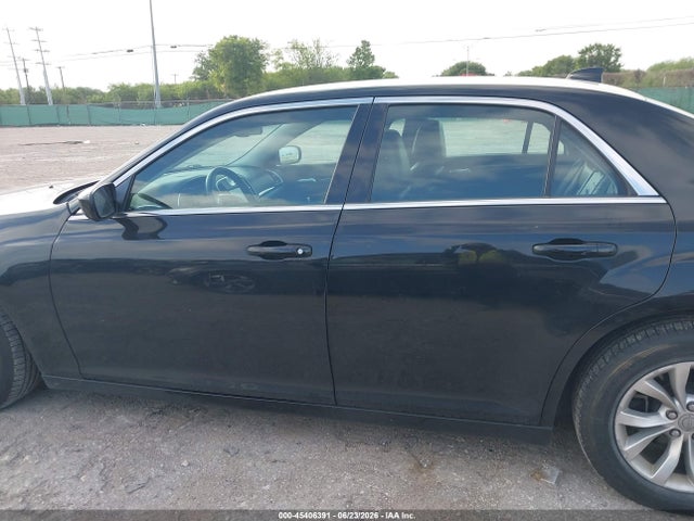 Chrysler 300 Limited 2015 2C3CCAAG2FH849271 Image 14