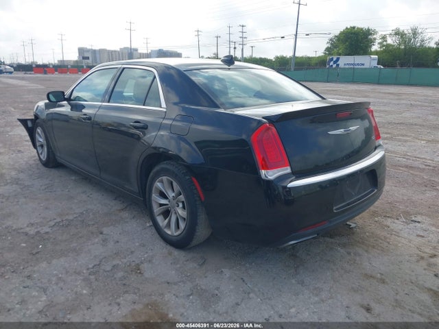 Chrysler 300 Limited 2015 2C3CCAAG2FH849271 Image 3