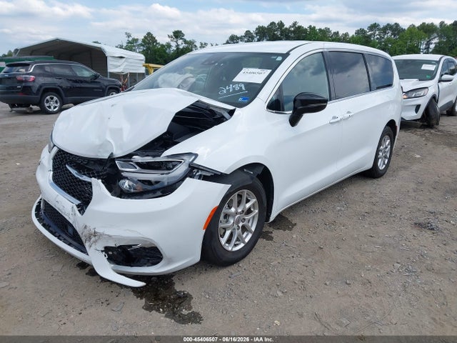 Chrysler Pacifica Select 2025 2C4RC1BGXSR532489 Image 2