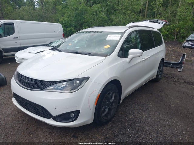 Продажа на аукционе авто 2018 Chrysler Pacifica Touring L, vin: 2C4RC1BG8JR158012, номер лота: 45406550