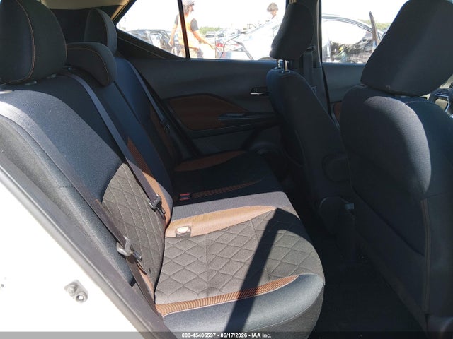 Nissan KICKS SR 2018 3N1CP5CU4JL541886 Image 8