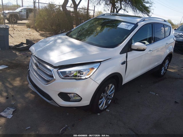 Ford Escape Titanium 2018 1FMCU9J99JUD04940 Image 2