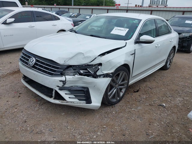 45406623 :رقم المزاد ، 1VWDT7A38HC076129 vin ، 2017 Volkswagen Passat 1.8t R-line مزاد بيع