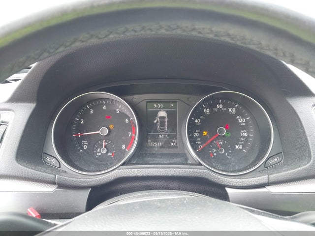 45406623 :رقم المزاد ، 1VWDT7A38HC076129 vin ، 2017 Volkswagen Passat 1.8t R-line مزاد بيع
