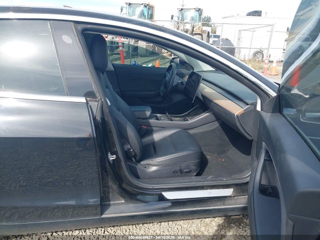 5YJ3E1EA7JF101478 Tesla Model 3 Long Range/mid Range