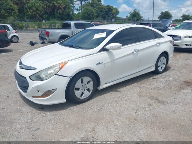 2012 Hyundai Sonata Hybrid მანქანა იყიდება აუქციონზე, vin: KMHEC4A48CA020965, აუქციონის ნომერი: 45406657
