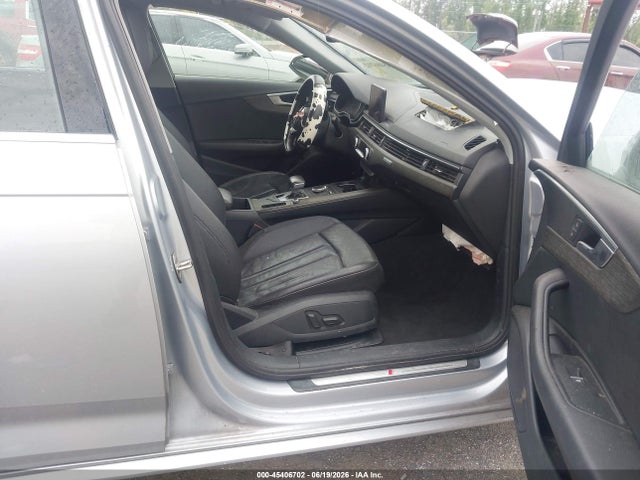 2019 Audi A4 45 Premium მანქანა იყიდება აუქციონზე, vin: WAUDNAF42KA098493, აუქციონის ნომერი: 45406702