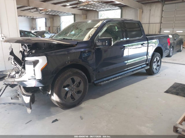 Ford F-150 Lightning Lariat 2024 1FT6W5L73RWG05767 Image 2