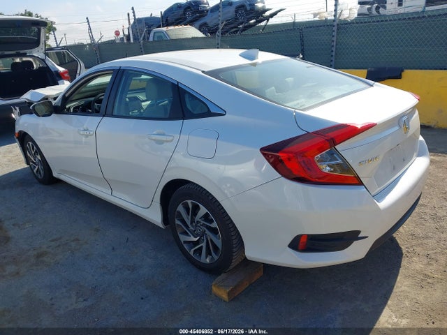 Honda CIVIC EX 2018 19XFC2F79JE209263 Image 3