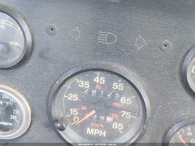 45406915 :رقم المزاد ، 17N430421KW023072 vin ، 1989 Oshkosh Motor Truck Co. John Deere Type A مزاد بيع