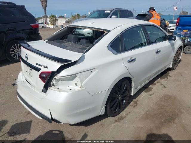 Nissan Altima 2.5 Sr 2018 1N4AL3AP2JC286903 Image 3