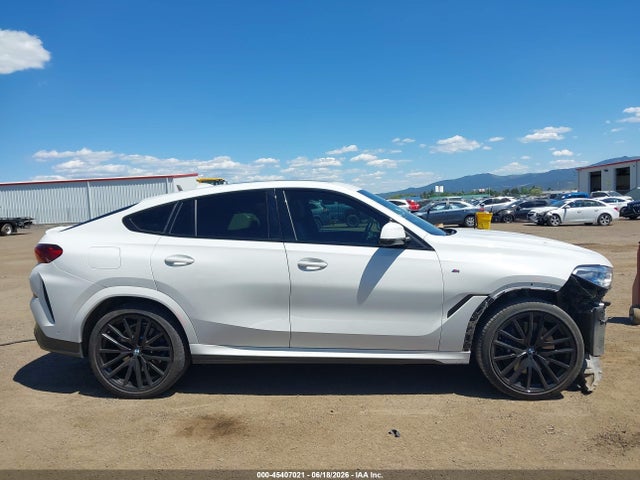 BMW X6 M50i 2021 5UXCY8C02M9D74144 Image 13