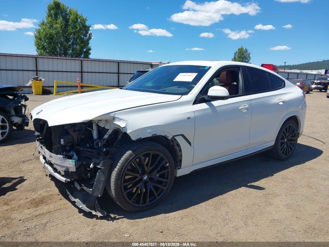 BMW X6 M50i 2021 5UXCY8C02M9D74144 Image 2