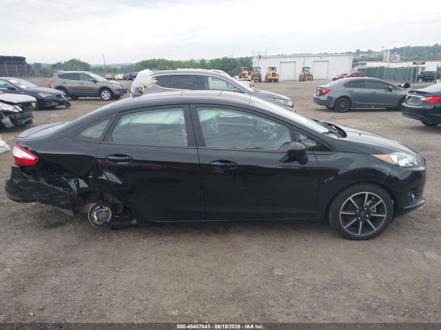 Ford FIESTA SE 2018 3FADP4BJ3JM145385 Image 13
