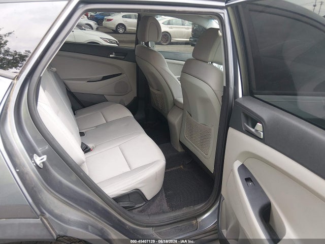 Hyundai TUCSON SE 2018 KM8J2CA46JU684012 Image 8