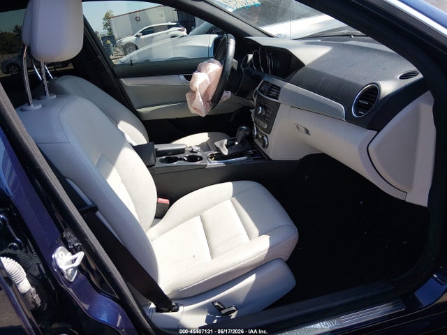 Auction sale of the 2013 Mercedes-benz C 250 Sport, vin: WDDGF4HB2DF979930, lot number: 45407131