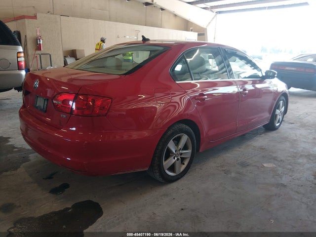 2014 Volkswagen Jetta 2.0l Tdi მანქანა იყიდება აუქციონზე, vin: 3VWLL7AJ3EM248670, აუქციონის ნომერი: 45407190