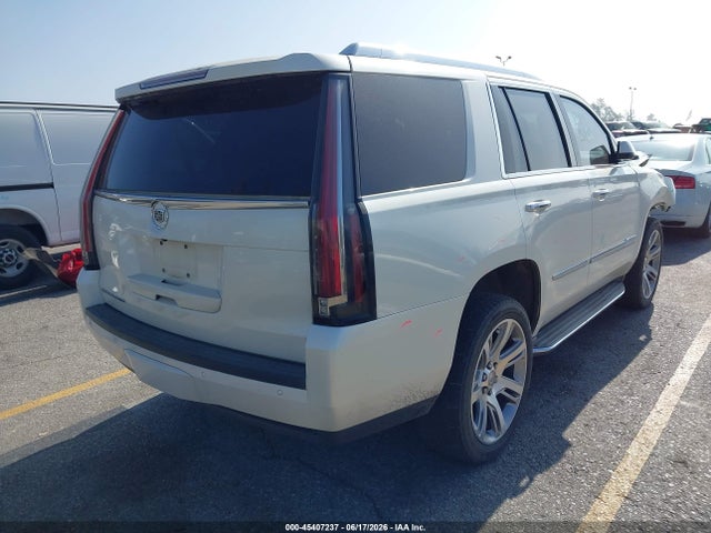 2015 Cadillac Escalade Luxury მანქანა იყიდება აუქციონზე, vin: 1GYS4BKJ3FR265301, აუქციონის ნომერი: 45407237