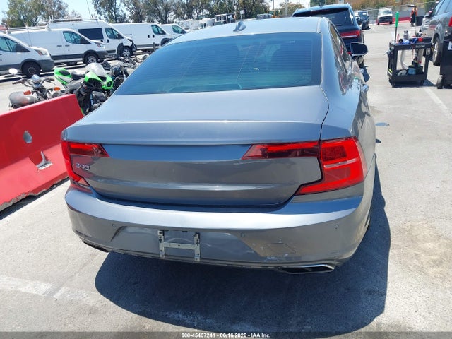 LVY992MK6JP023112 Volvo S90 T6 Momentum