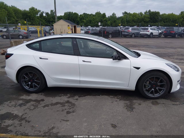 45407278 :رقم المزاد ، 5YJ3E1EBXNF121948 vin ، 2022 Tesla Model 3 Long Range Dual Motor All-wheel Drive مزاد بيع