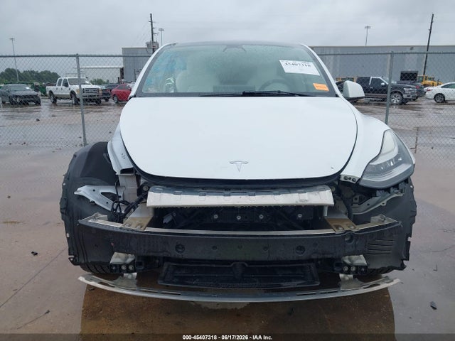 45407318 :رقم المزاد ، 7SAYGDEE3NF401113 vin ، 2022 Tesla Model Y Long Range Dual Motor All-wheel Drive مزاد بيع