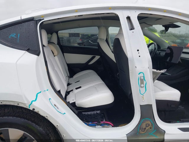 45407318 :رقم المزاد ، 7SAYGDEE3NF401113 vin ، 2022 Tesla Model Y Long Range Dual Motor All-wheel Drive مزاد بيع