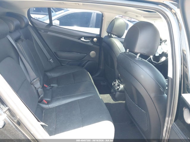 KIA Stinger Premium 2018 KNAE25LA9J6033883 Image 8