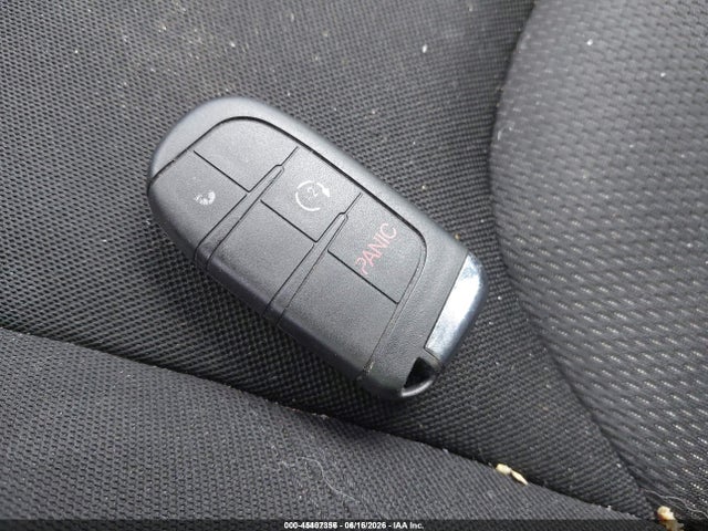 2018 Jeep Renegade Sport 4x4 მანქანა იყიდება აუქციონზე, vin: ZACCJBAB4JPJ48845, აუქციონის ნომერი: 45407356