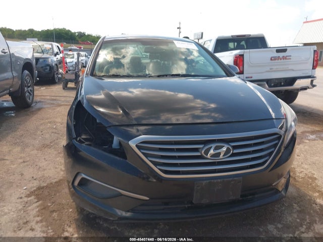 Продажа на аукционе авто 2017 Hyundai Sonata Se, vin: 5NPE24AF3HH582801, номер лота: 45407440