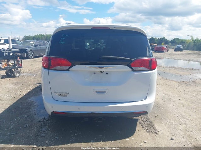 Продаж на аукціоні авто 2018 Chrysler Pacifica Touring L Plus, vin: 2C4RC1EG5JR338611, номер лоту: 45407448
