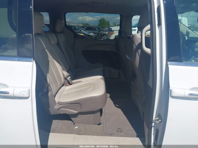 Продаж на аукціоні авто 2018 Chrysler Pacifica Touring L Plus, vin: 2C4RC1EG5JR338611, номер лоту: 45407448
