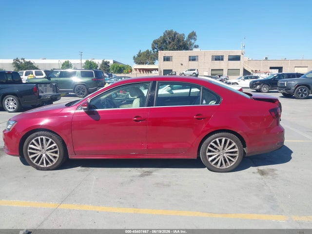 2016 Volkswagen Jetta 1.8t Sel მანქანა იყიდება აუქციონზე, vin: 3VWL17AJ2GM382546, აუქციონის ნომერი: 45407467