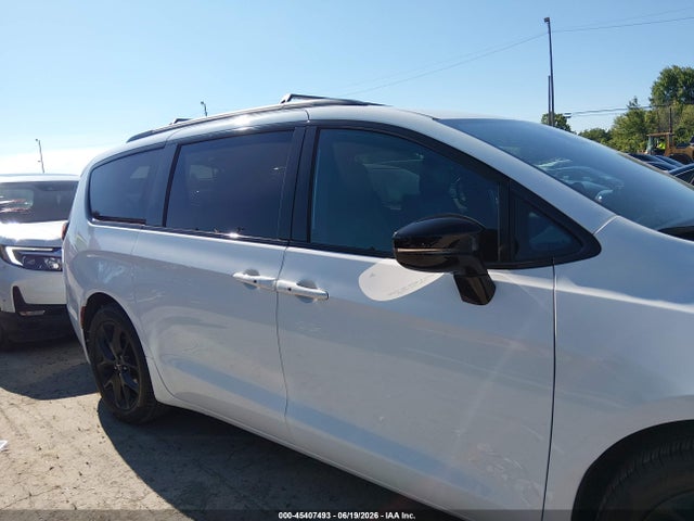 Продаж на аукціоні авто 2024 Chrysler Pacifica Touring L, vin: 2C4RC1BG2RR116897, номер лоту: 45407493