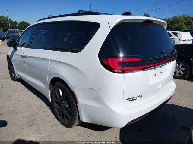 Продаж на аукціоні авто 2024 Chrysler Pacifica Touring L, vin: 2C4RC1BG2RR116897, номер лоту: 45407493