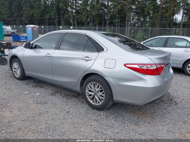 Toyota CAMRY LE 2016 4T4BF1FK7GR576839 Image 3