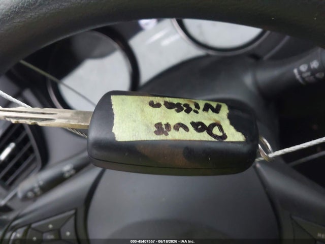 JN1BJ1CP1HW012352 Nissan Rogue Sport S
