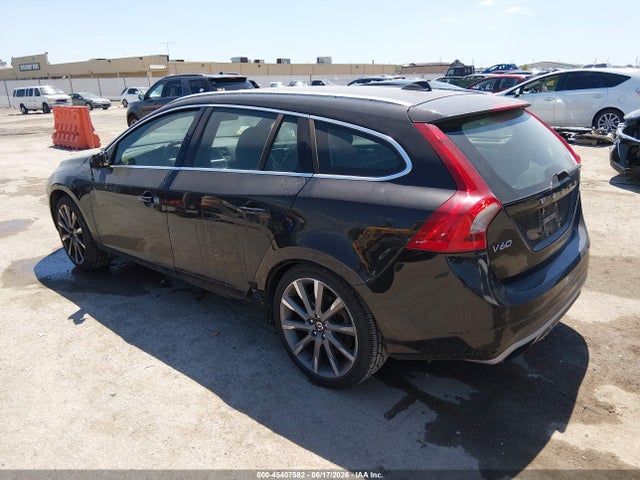 YV140MEBXF1187506 Volvo V60 T5 Premier