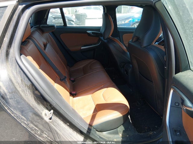 YV140MEBXF1187506 Volvo V60 T5 Premier