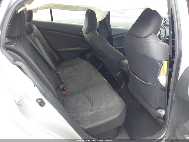 Toyota Prius Two 2017 JTDKBRFU5H3546319 Image 8