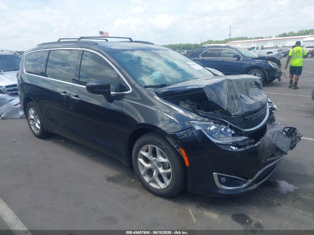 Продажа на аукционе авто 2020 Chrysler Pacifica Touring, vin: 2C4RC1FG4LR143360, номер лота: 45407686