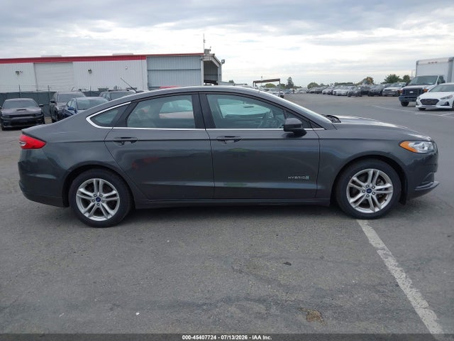 3FA6P0UU5JR271520 Ford Fusion Hybrid S