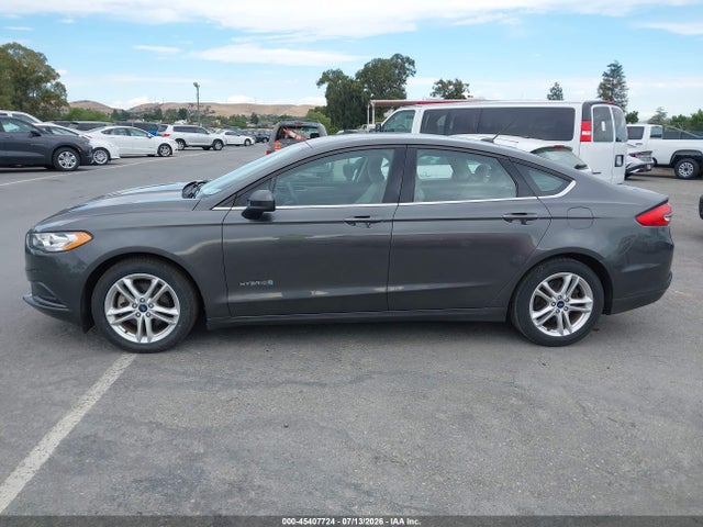 3FA6P0UU5JR271520 Ford Fusion Hybrid S