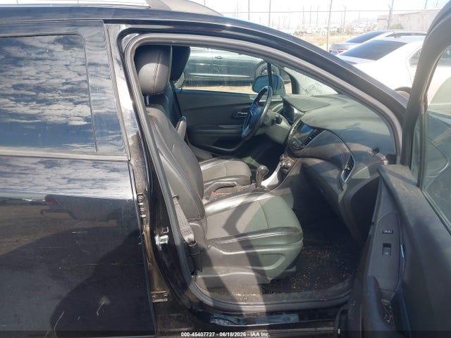 KL7CJLSM9MB374836 Chevrolet Trax Fwd Lt