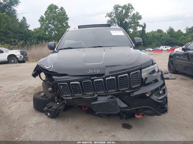 Auction sale of the 2017 Jeep Grand Cherokee Trailhawk 4x4, vin: 1C4RJFLG4HC624717, lot number: 45407730